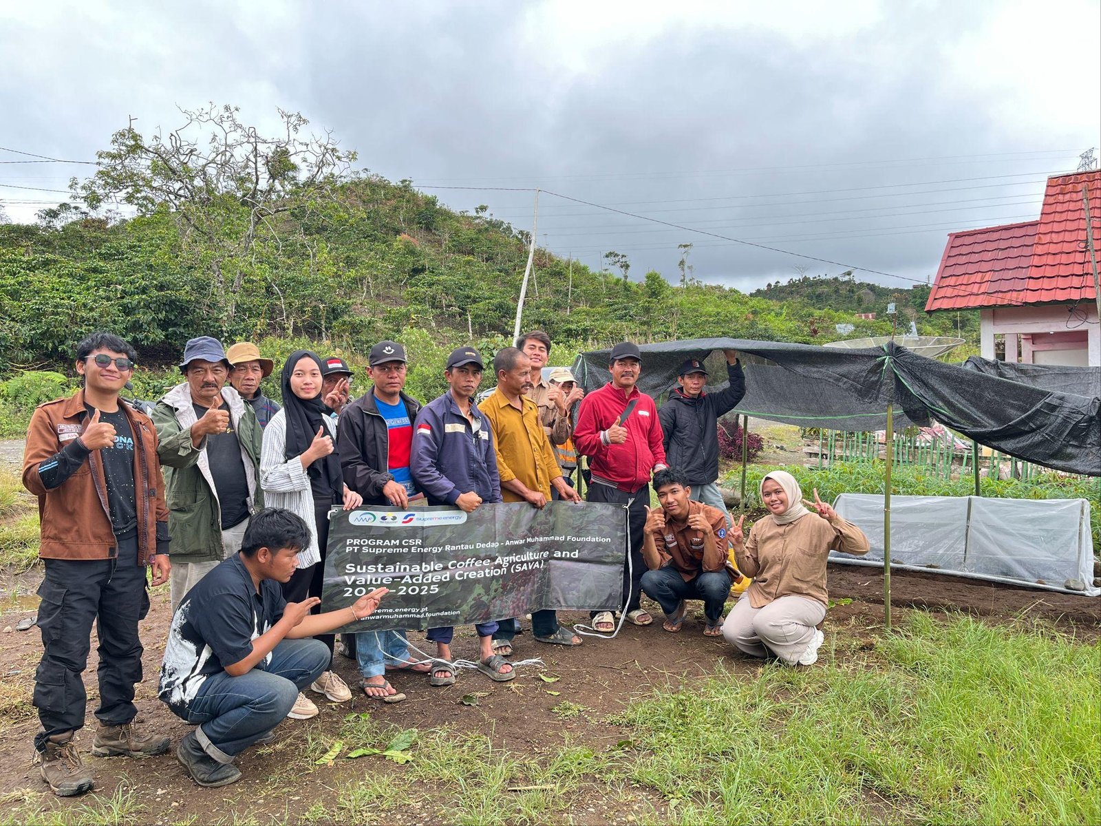 petani kopi lokal