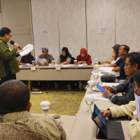 Dari Cali ke Jawa Timur: Kebijakan Global Menuntut Bukti di Tingkat Tapak